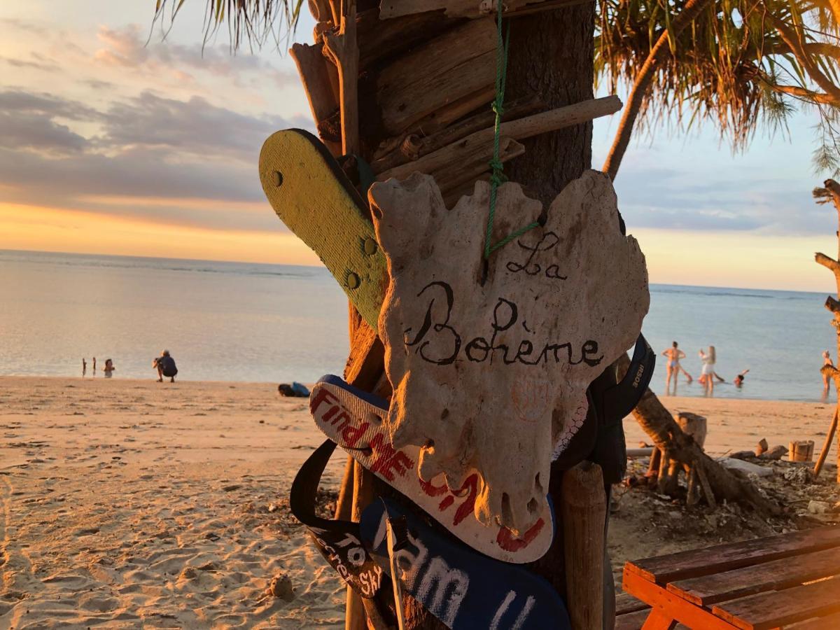 La Boheme Hotel Gili Air Bagian luar foto