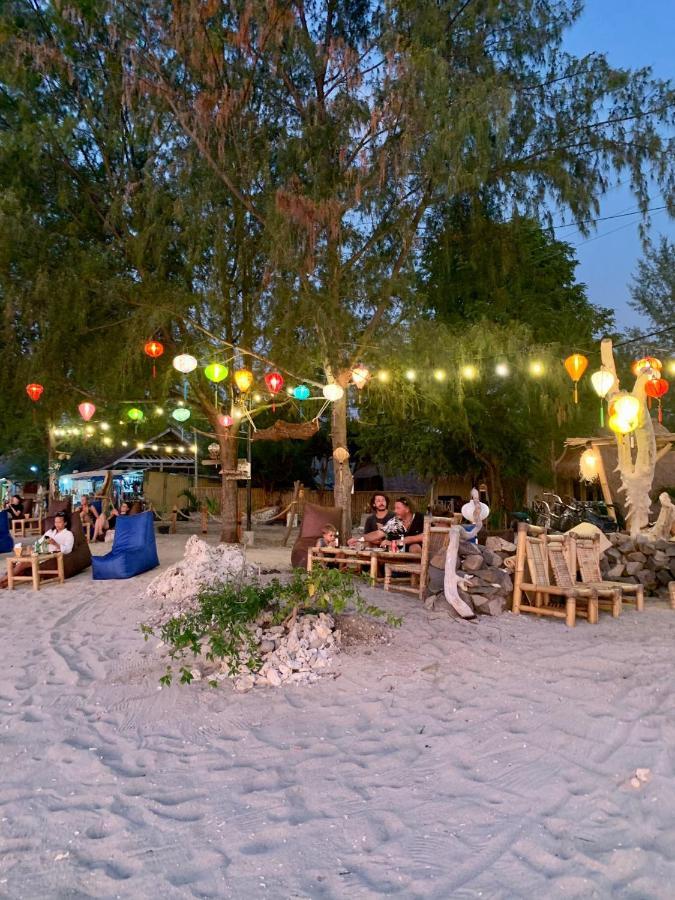 La Boheme Hotel Gili Air Bagian luar foto