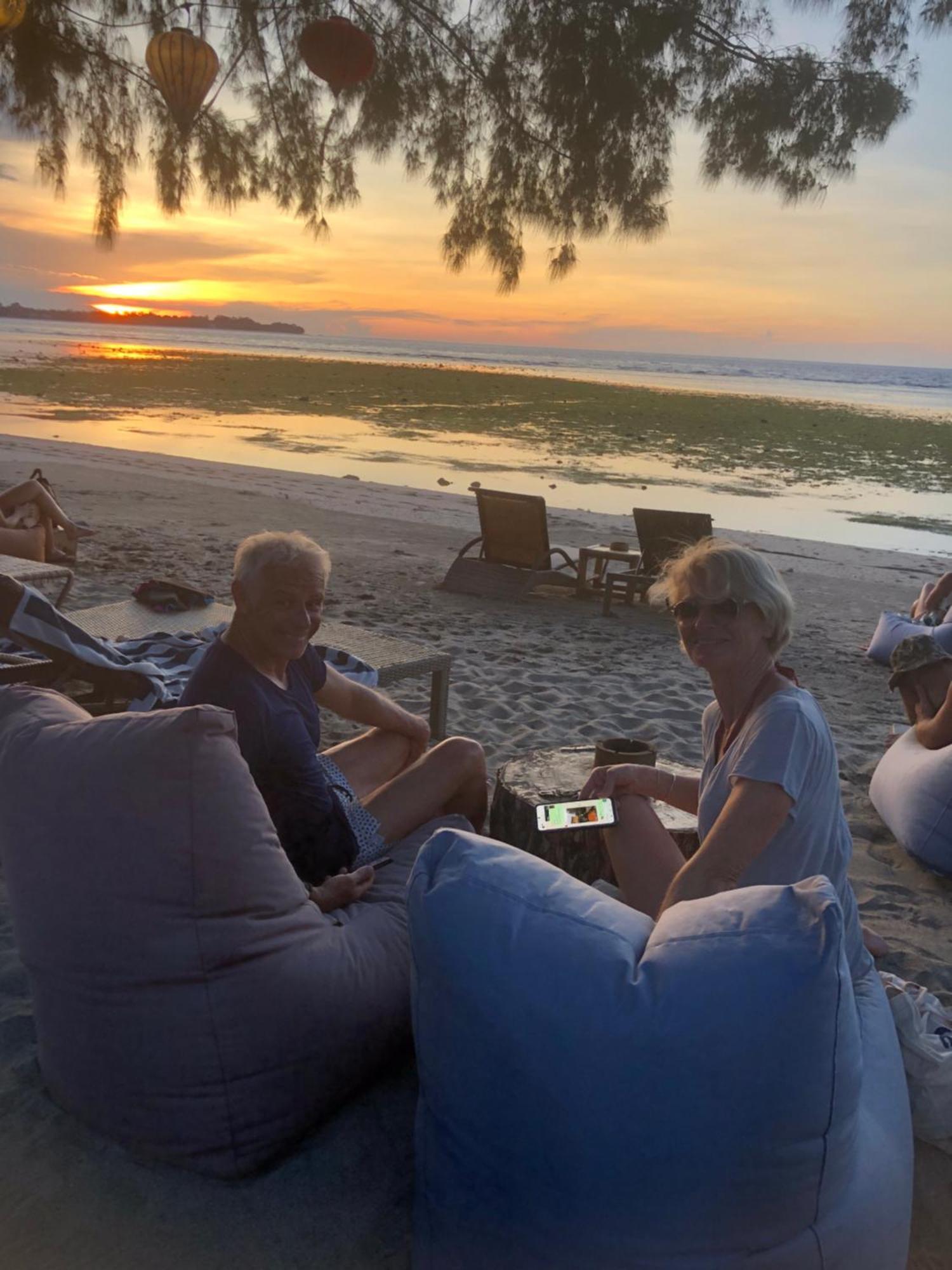 La Boheme Hotel Gili Air Bagian luar foto